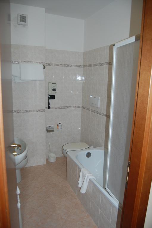 Grand Hotel Moroni Finale Ligure Quarto foto