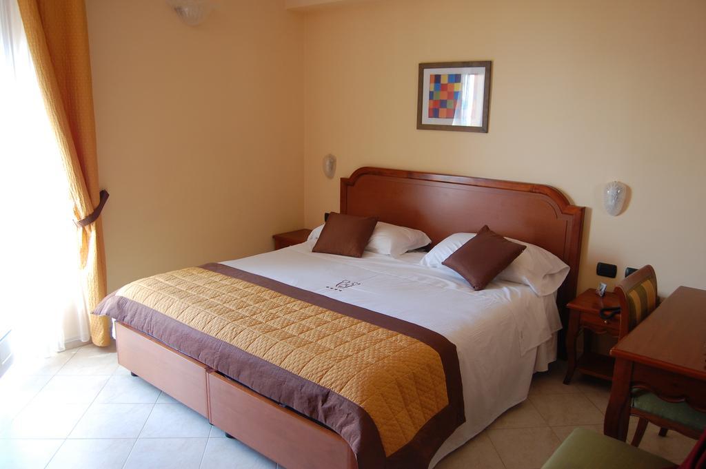 Grand Hotel Moroni Finale Ligure Quarto foto
