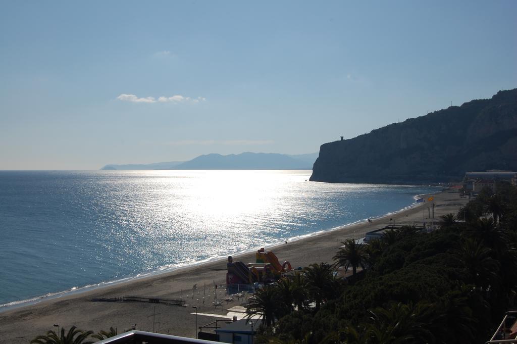 Grand Hotel Moroni Finale Ligure Quarto foto