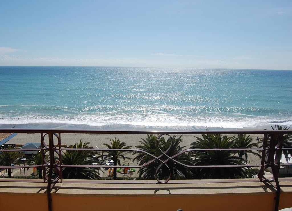 Grand Hotel Moroni Finale Ligure Quarto foto